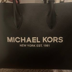 Black Michael kors bag